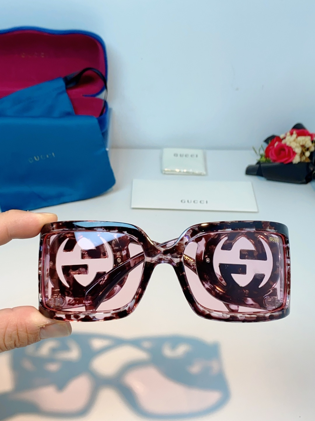 Gucci古奇 2026新款欧美风方形大框太阳眼镜1899S男女通用时尚显脸小遮阳墨镜镶钻 男女通用