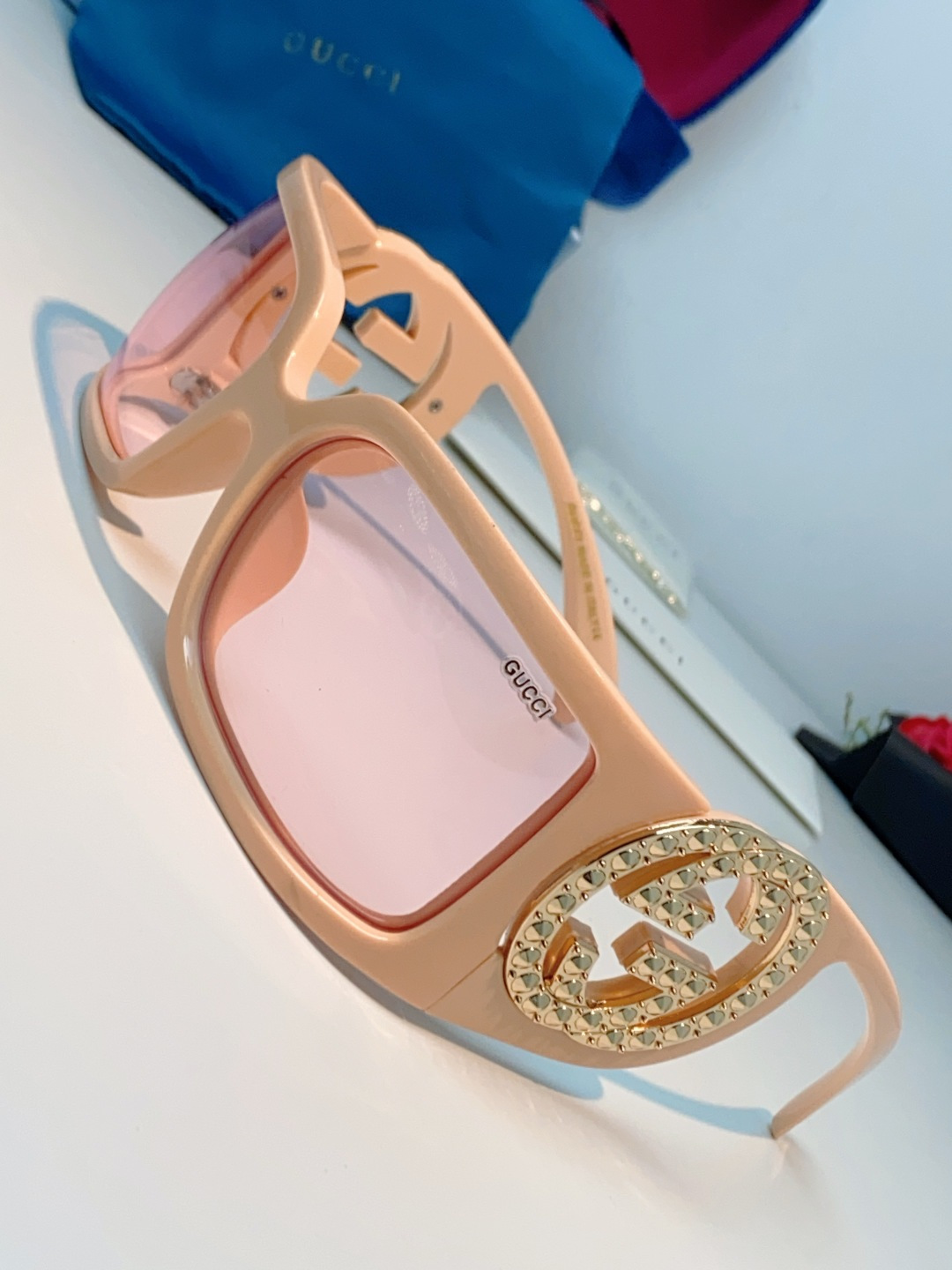 Gucci古奇 2026新款欧美风方形大框太阳眼镜1899S男女通用时尚显脸小遮阳墨镜镶钻 男女通用