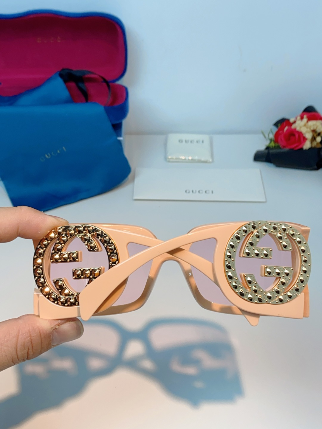 Gucci古奇 2026新款欧美风方形大框太阳眼镜1899S男女通用时尚显脸小遮阳墨镜镶钻 男女通用