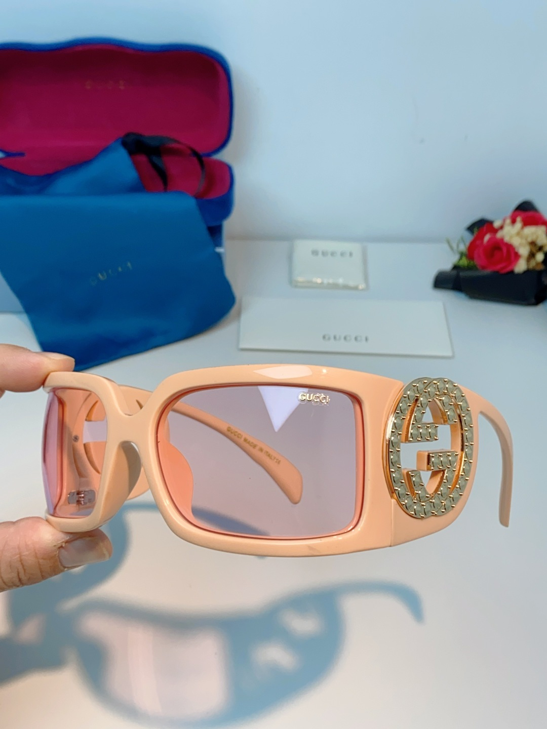 Gucci古奇 2026新款欧美风方形大框太阳眼镜1899S男女通用时尚显脸小遮阳墨镜镶钻 男女通用