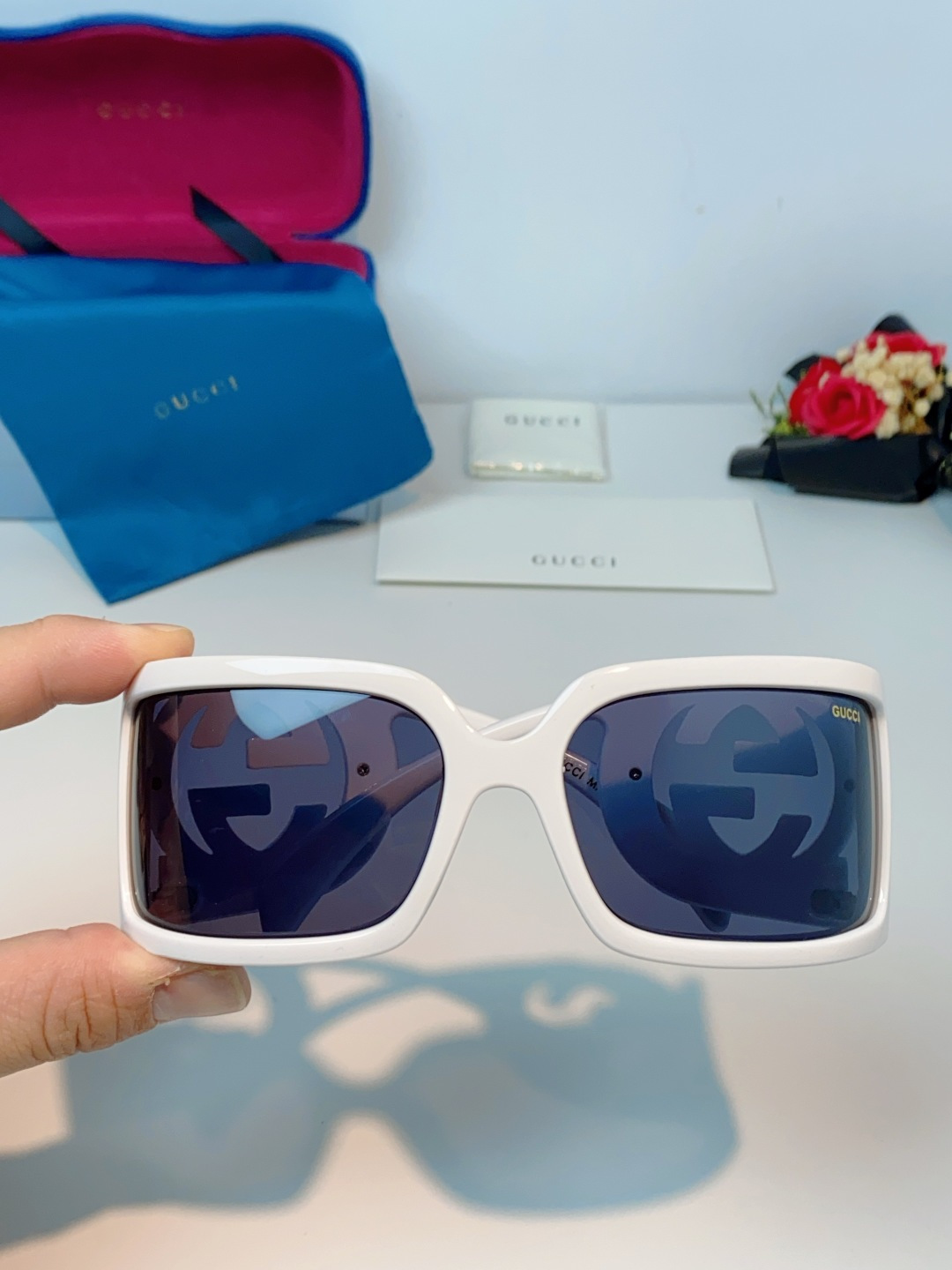 Gucci古奇 2026新款欧美风方形大框太阳眼镜1899S男女通用时尚显脸小遮阳墨镜镶钻 男女通用