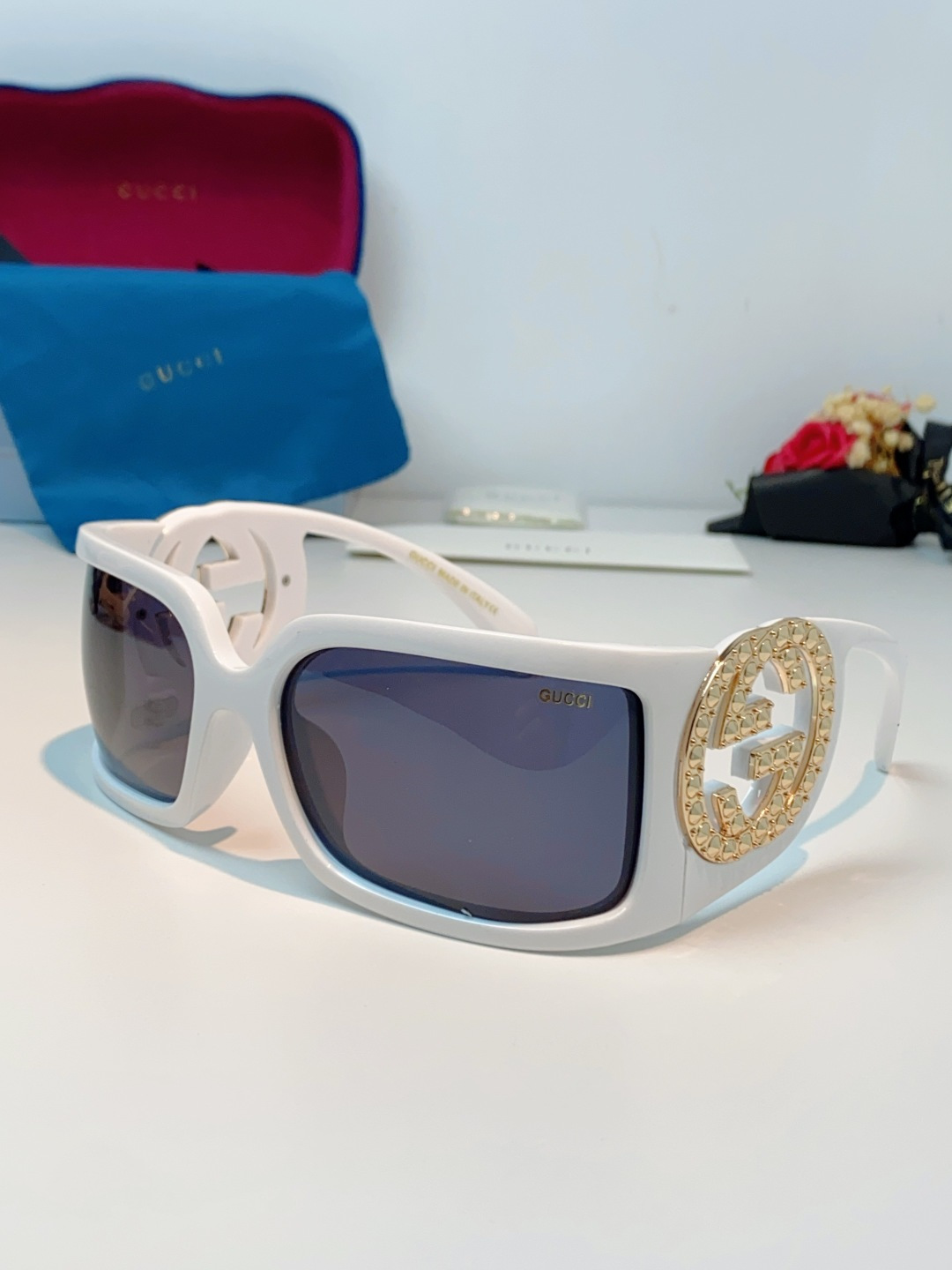 Gucci古奇 2026新款欧美风方形大框太阳眼镜1899S男女通用时尚显脸小遮阳墨镜镶钻 男女通用