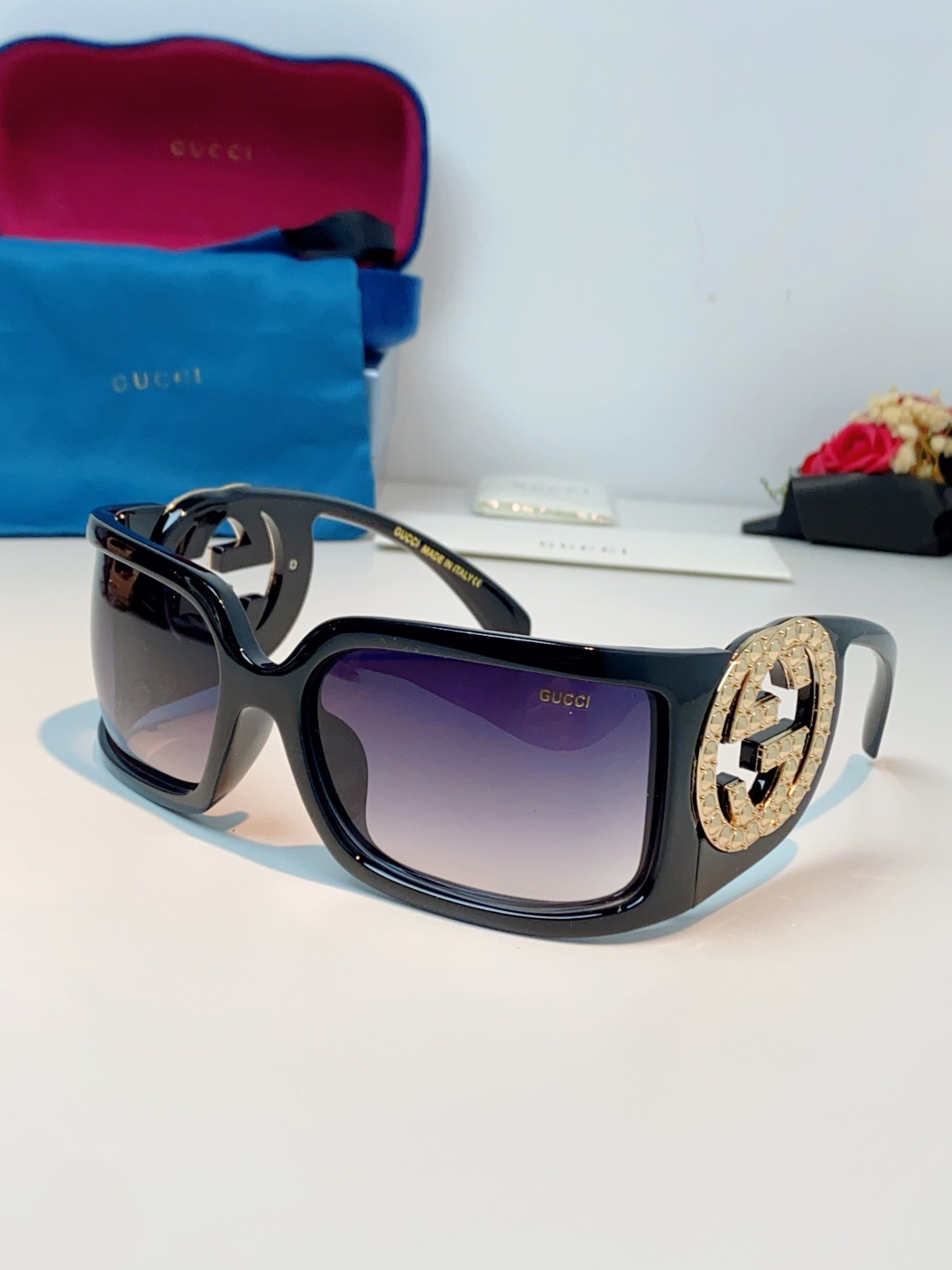 Gucci古奇 2026新款欧美风方形大框太阳眼镜1899S男女通用时尚显脸小遮阳墨镜镶钻 男女通用