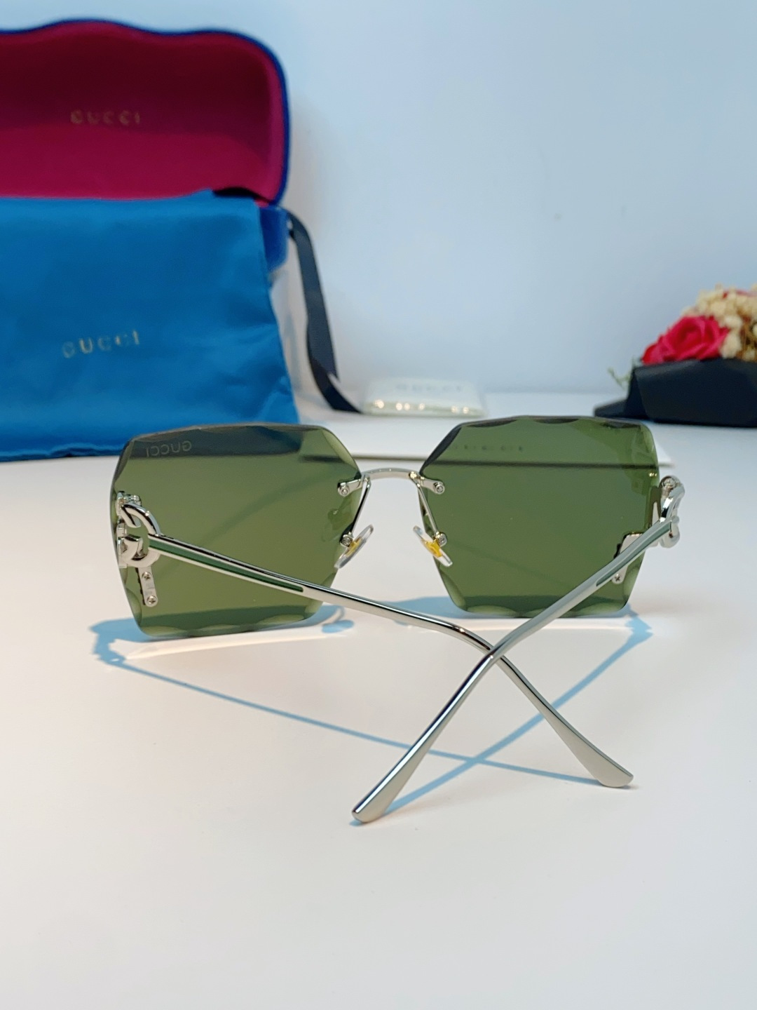 Gucci古奇 2026新款赛博朋克无框切边方形窄框太阳眼镜男女潮小脸显瘦嘻哈蹦迪墨镜女士墨镜