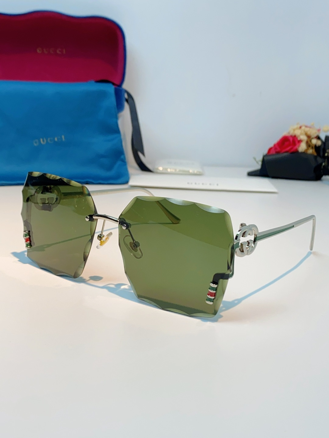 Gucci古奇 2026新款赛博朋克无框切边方形窄框太阳眼镜男女潮小脸显瘦嘻哈蹦迪墨镜女士墨镜