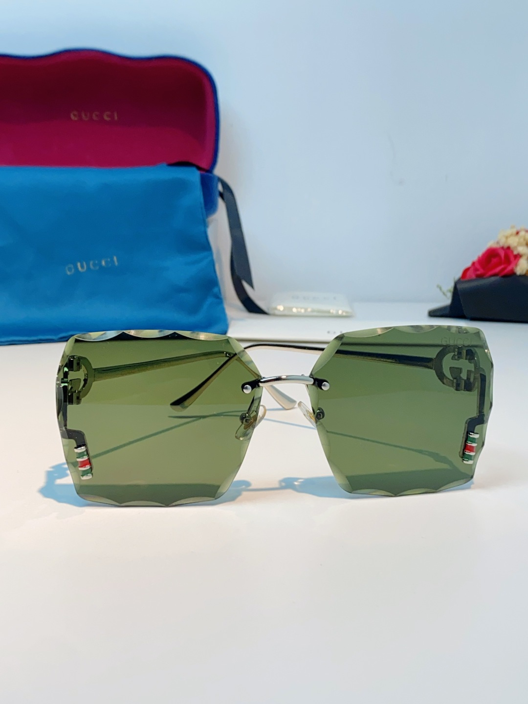 Gucci古奇 2026新款赛博朋克无框切边方形窄框太阳眼镜男女潮小脸显瘦嘻哈蹦迪墨镜女士墨镜