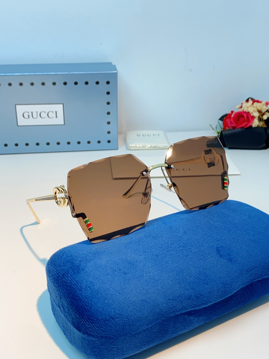 Gucci古奇 2026新款赛博朋克无框切边方形窄框太阳眼镜男女潮小脸显瘦嘻哈蹦迪墨镜女士墨镜