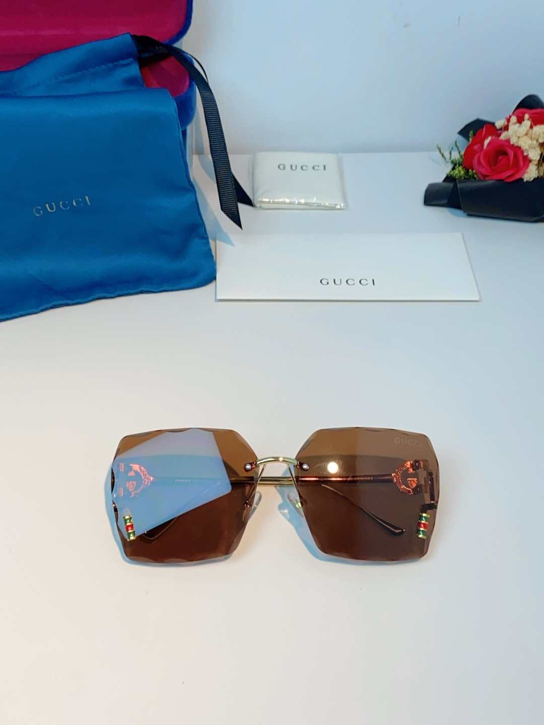 Gucci古奇 2026新款赛博朋克无框切边方形窄框太阳眼镜男女潮小脸显瘦嘻哈蹦迪墨镜女士墨镜