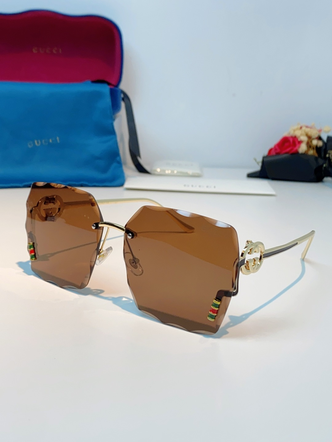 Gucci古奇 2026新款赛博朋克无框切边方形窄框太阳眼镜男女潮小脸显瘦嘻哈蹦迪墨镜女士墨镜