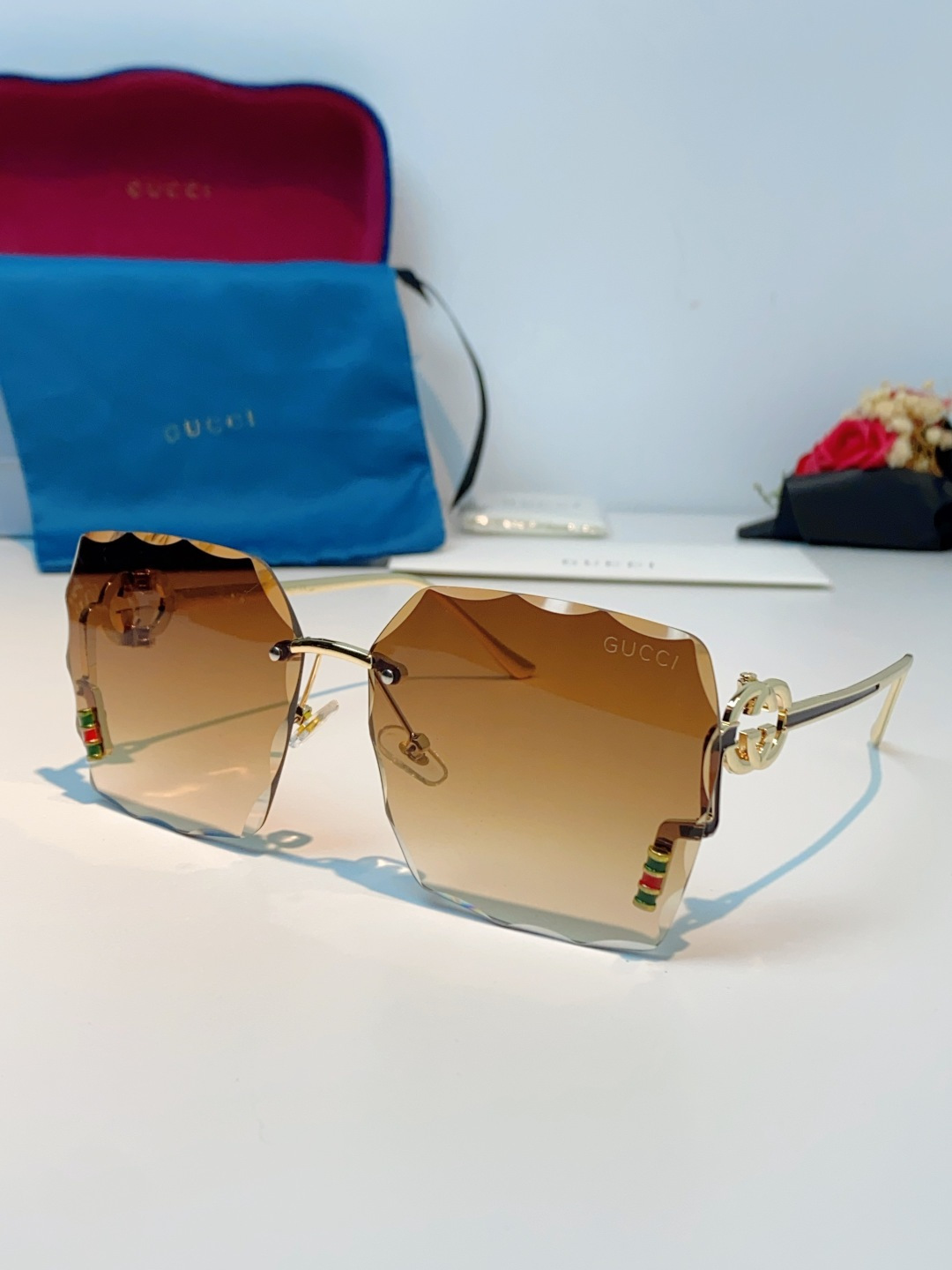 Gucci古奇 2026新款赛博朋克无框切边方形窄框太阳眼镜男女潮小脸显瘦嘻哈蹦迪墨镜女士墨镜