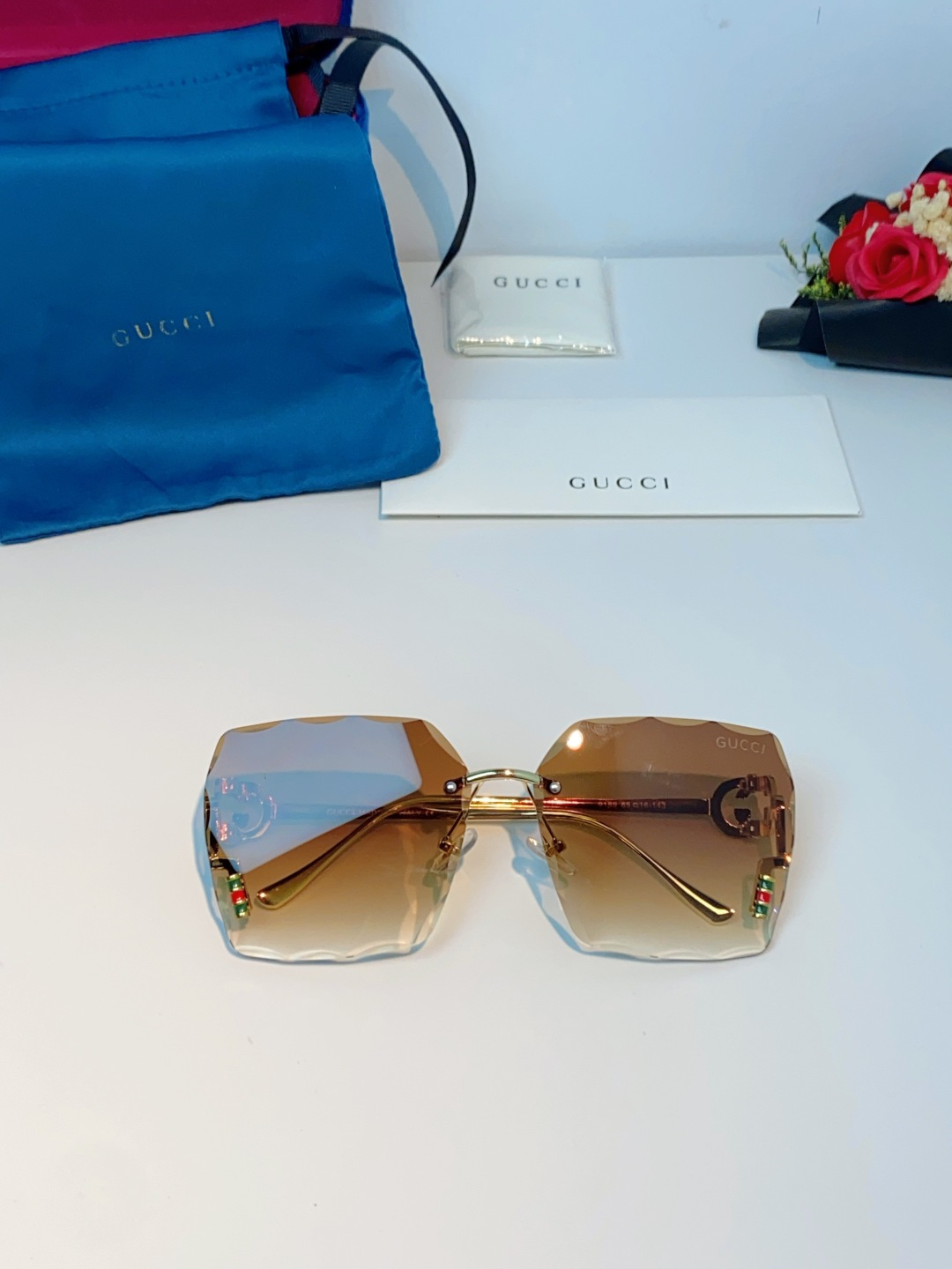 Gucci古奇 2026新款赛博朋克无框切边方形窄框太阳眼镜男女潮小脸显瘦嘻哈蹦迪墨镜女士墨镜