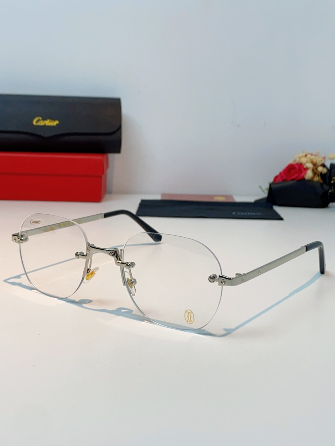 Cartier卡地亚 2026新款赛博朋克无框切边小方框太阳眼镜韩版女潮同款小脸显瘦墨镜