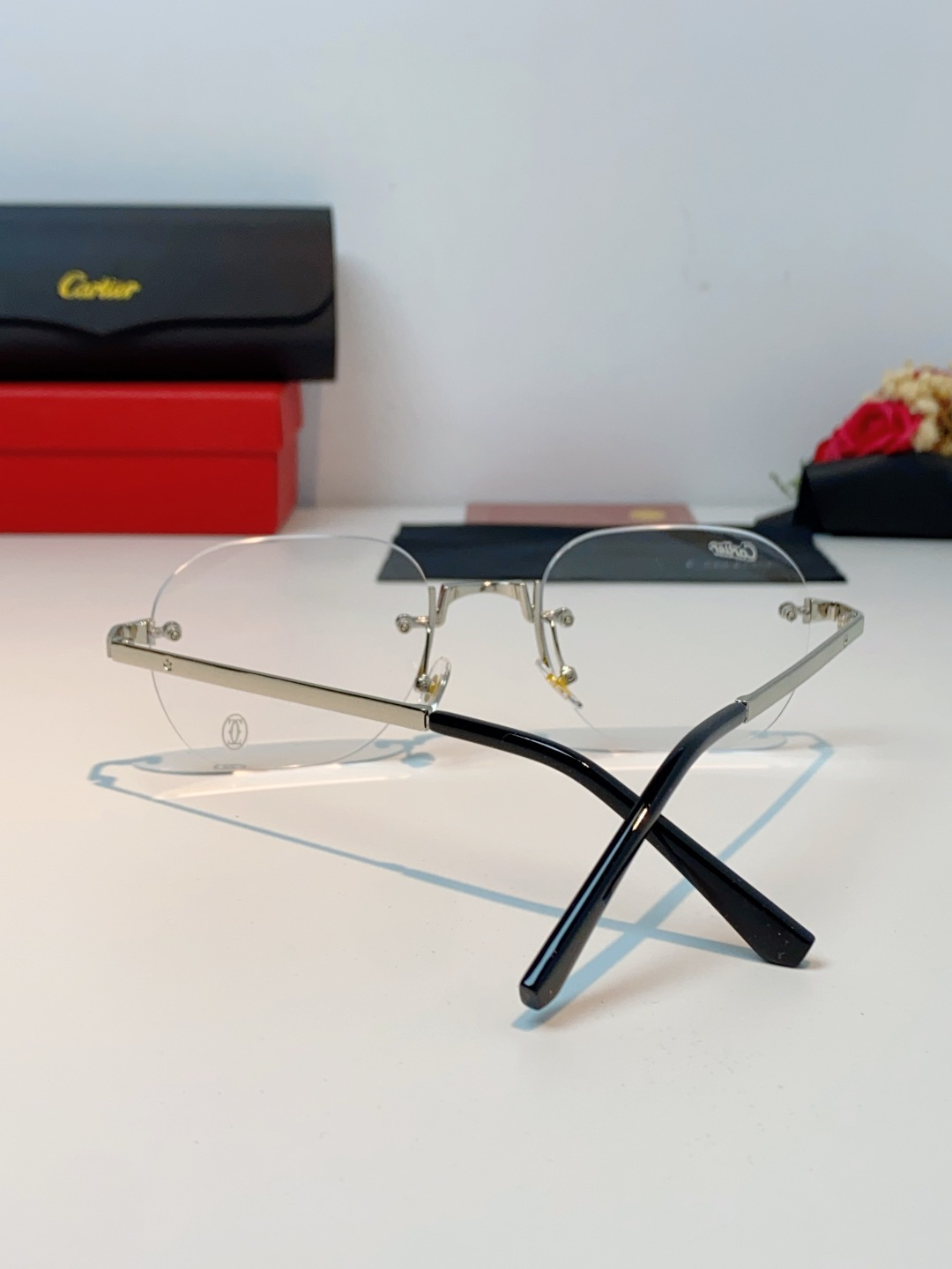 Cartier卡地亚 2026新款赛博朋克无框切边小方框太阳眼镜韩版女潮同款小脸显瘦墨镜
