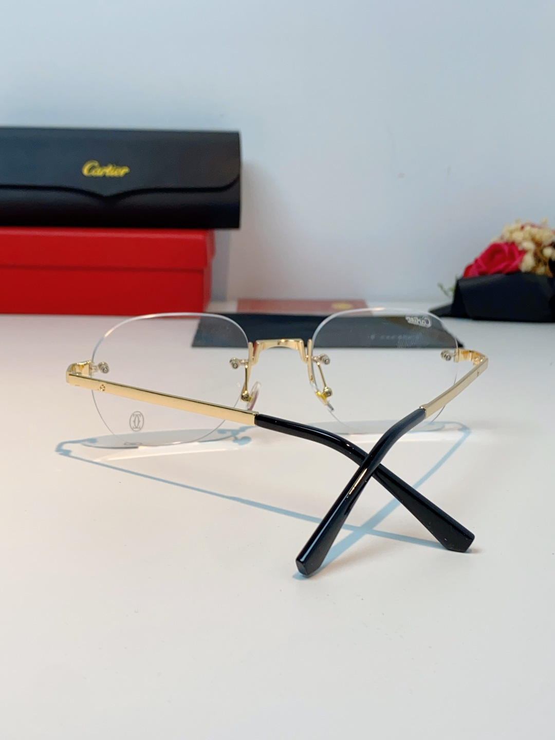 Cartier卡地亚 2026新款赛博朋克无框切边小方框太阳眼镜韩版女潮同款小脸显瘦墨镜