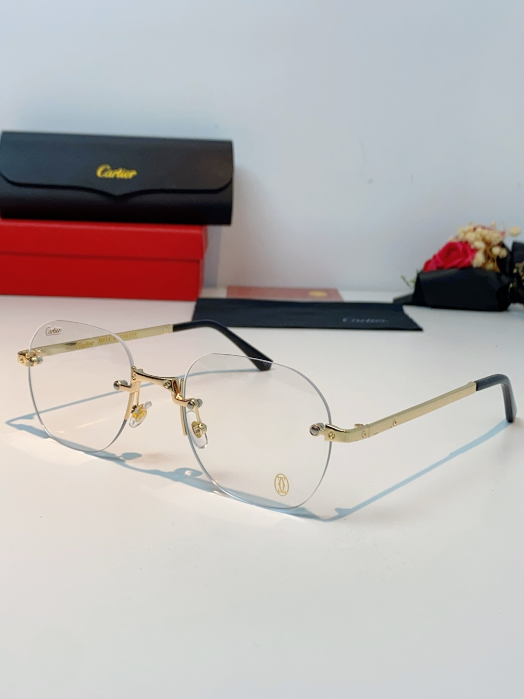 Cartier卡地亚 2026新款赛博朋克无框切边小方框太阳眼镜韩版女潮同款小脸显瘦墨镜