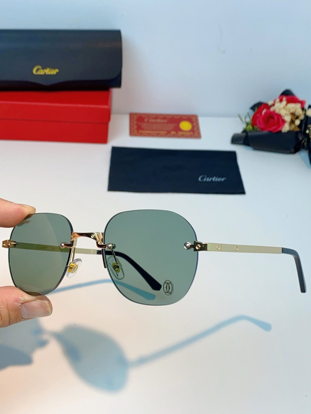 Cartier卡地亚 2026新款赛博朋克无框切边小方框太阳眼镜韩版女潮同款小脸显瘦墨镜