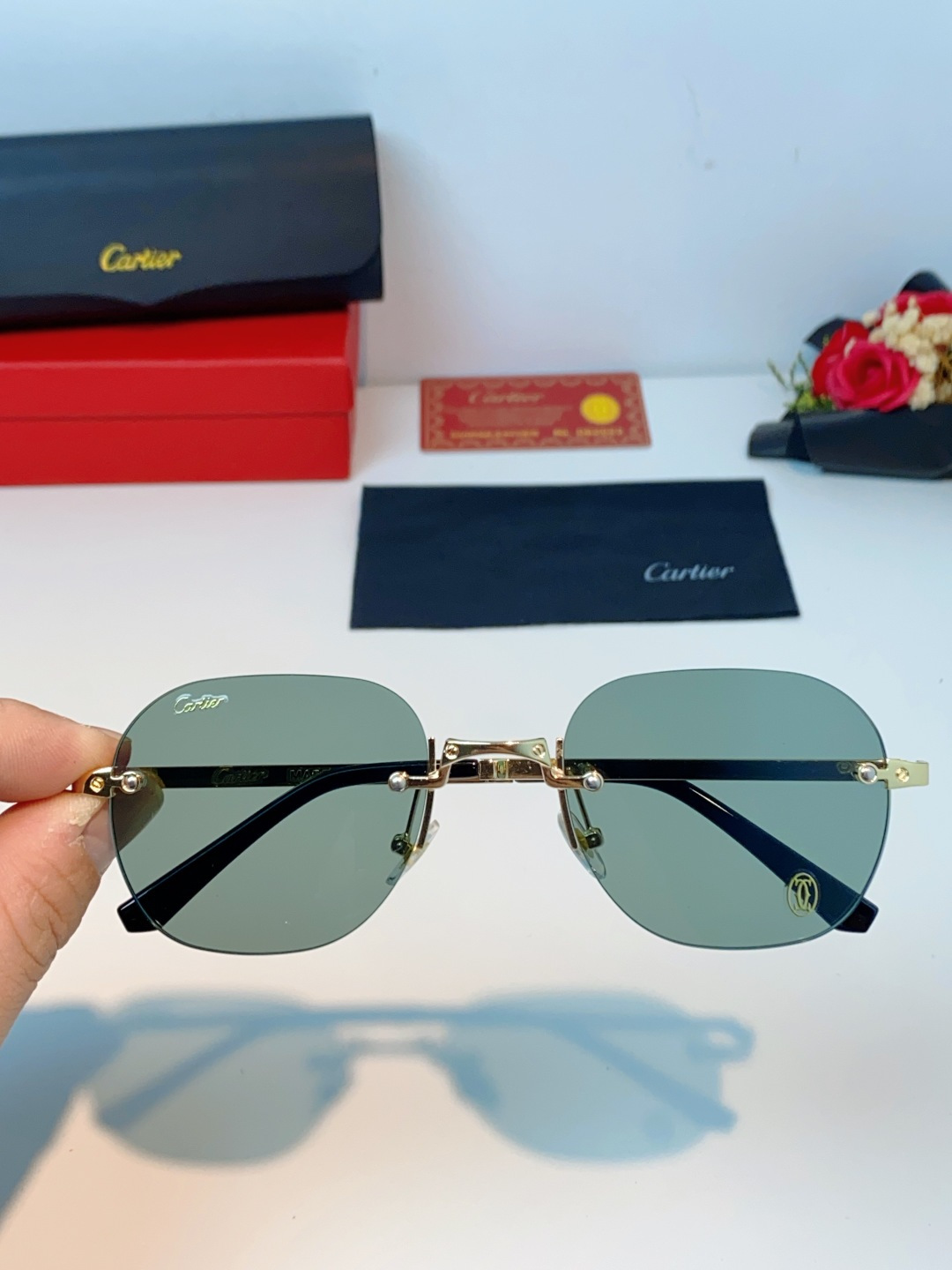 Cartier卡地亚 2026新款赛博朋克无框切边小方框太阳眼镜韩版女潮同款小脸显瘦墨镜