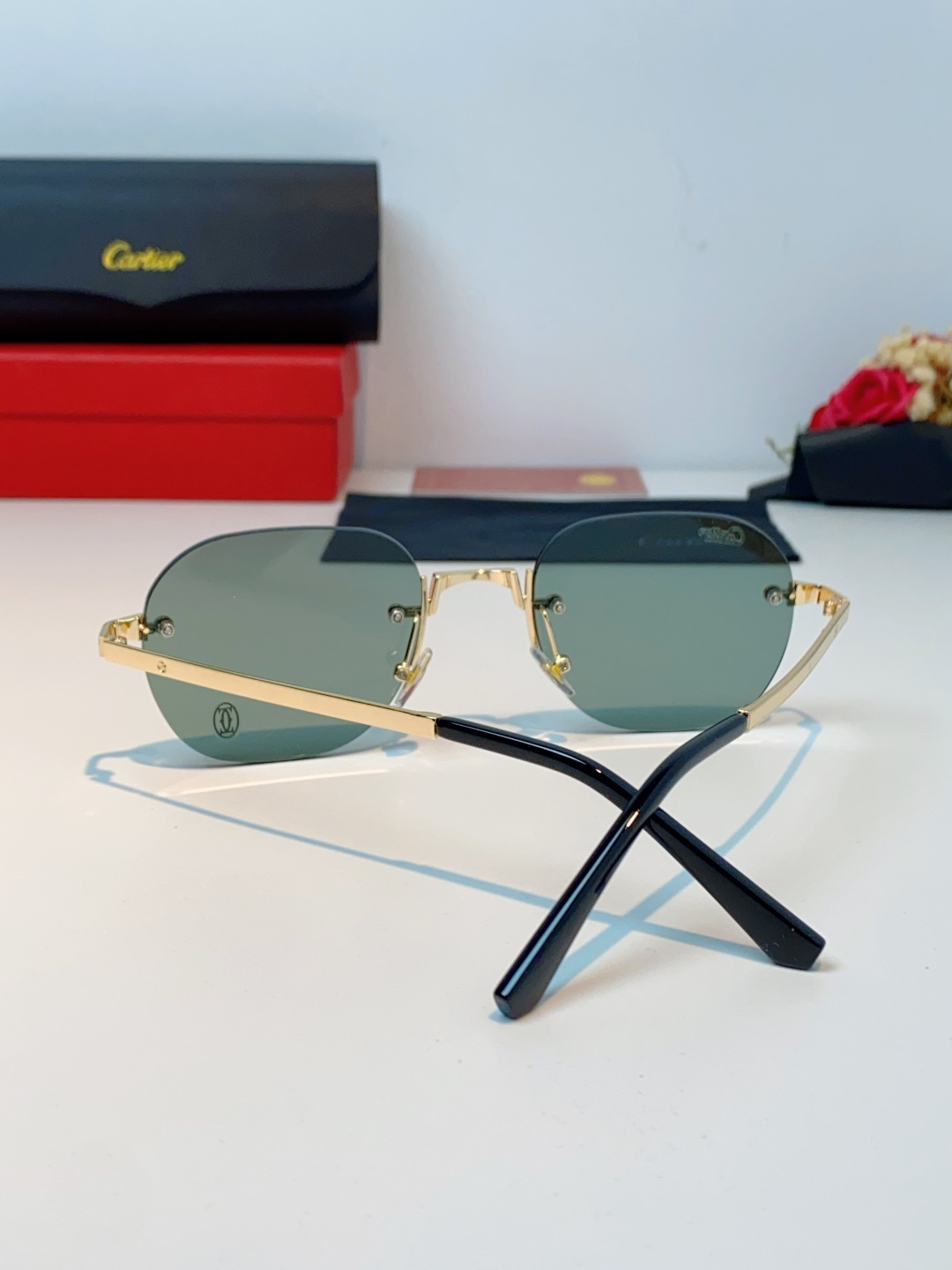 Cartier卡地亚 2026新款赛博朋克无框切边小方框太阳眼镜韩版女潮同款小脸显瘦墨镜