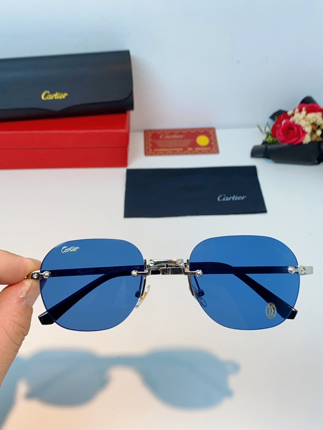 Cartier卡地亚 2026新款赛博朋克无框切边小方框太阳眼镜韩版女潮同款小脸显瘦墨镜