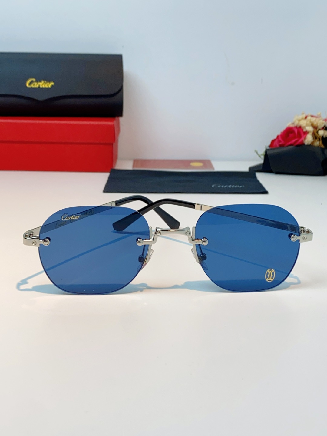 Cartier卡地亚 2026新款赛博朋克无框切边小方框太阳眼镜韩版女潮同款小脸显瘦墨镜