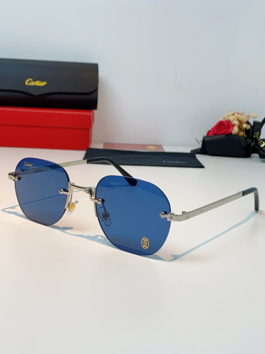 Cartier卡地亚 2026新款赛博朋克无框切边小方框太阳眼镜韩版女潮同款小脸显瘦墨镜