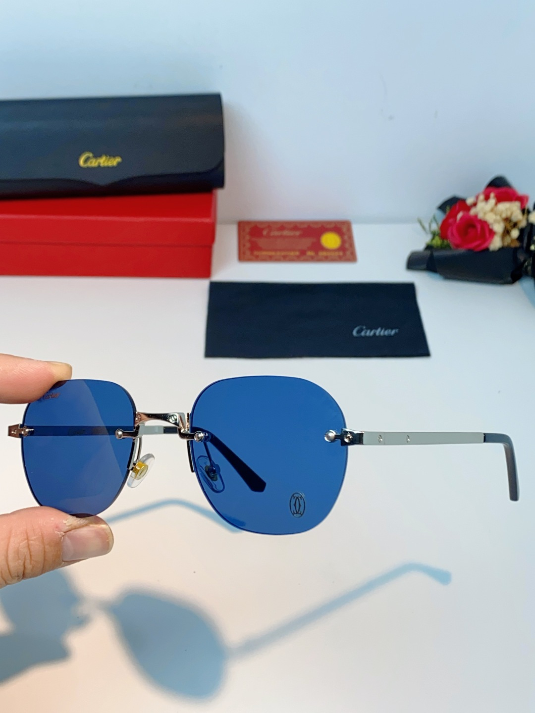 Cartier卡地亚 2026新款赛博朋克无框切边小方框太阳眼镜韩版女潮同款小脸显瘦墨镜