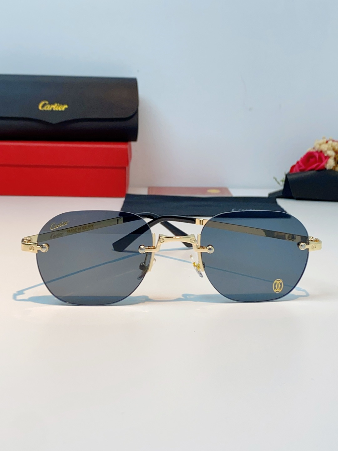 Cartier卡地亚 2026新款赛博朋克无框切边小方框太阳眼镜韩版女潮同款小脸显瘦墨镜