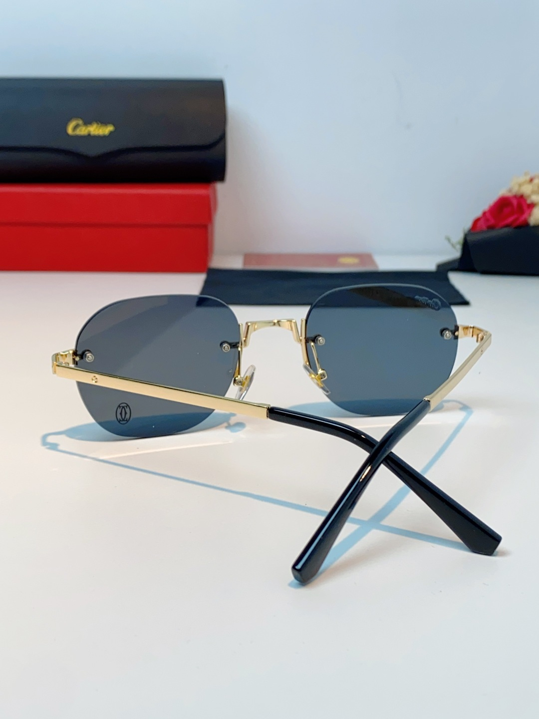 Cartier卡地亚 2026新款赛博朋克无框切边小方框太阳眼镜韩版女潮同款小脸显瘦墨镜