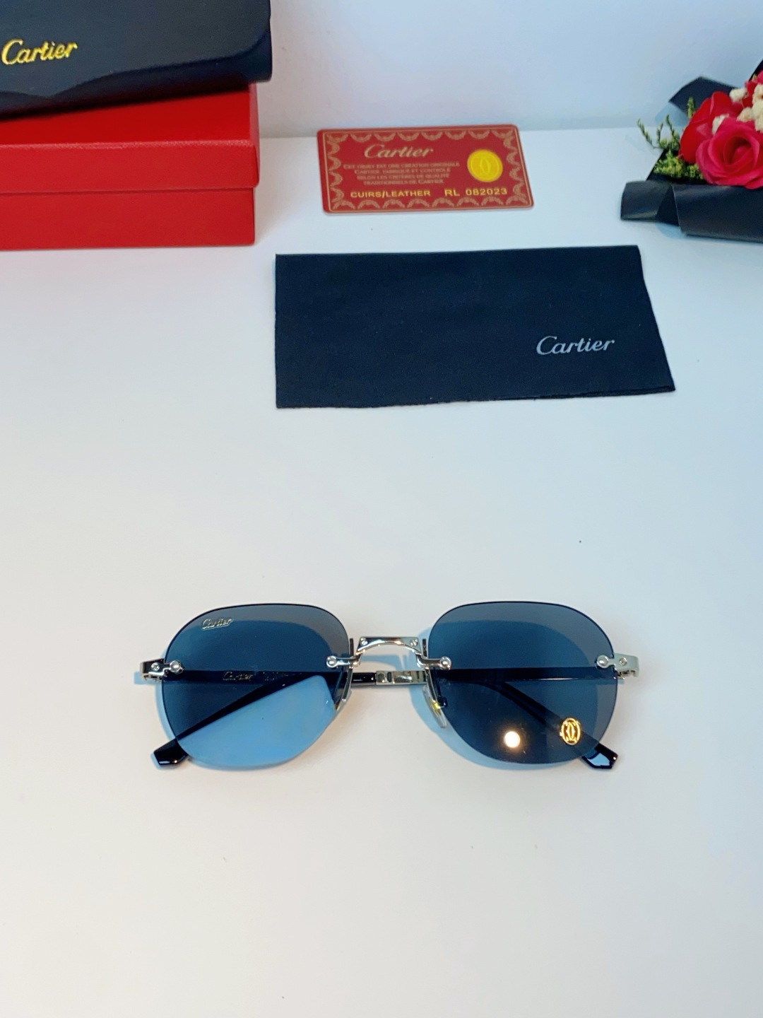 Cartier卡地亚 2026新款赛博朋克无框切边小方框太阳眼镜韩版女潮同款小脸显瘦墨镜