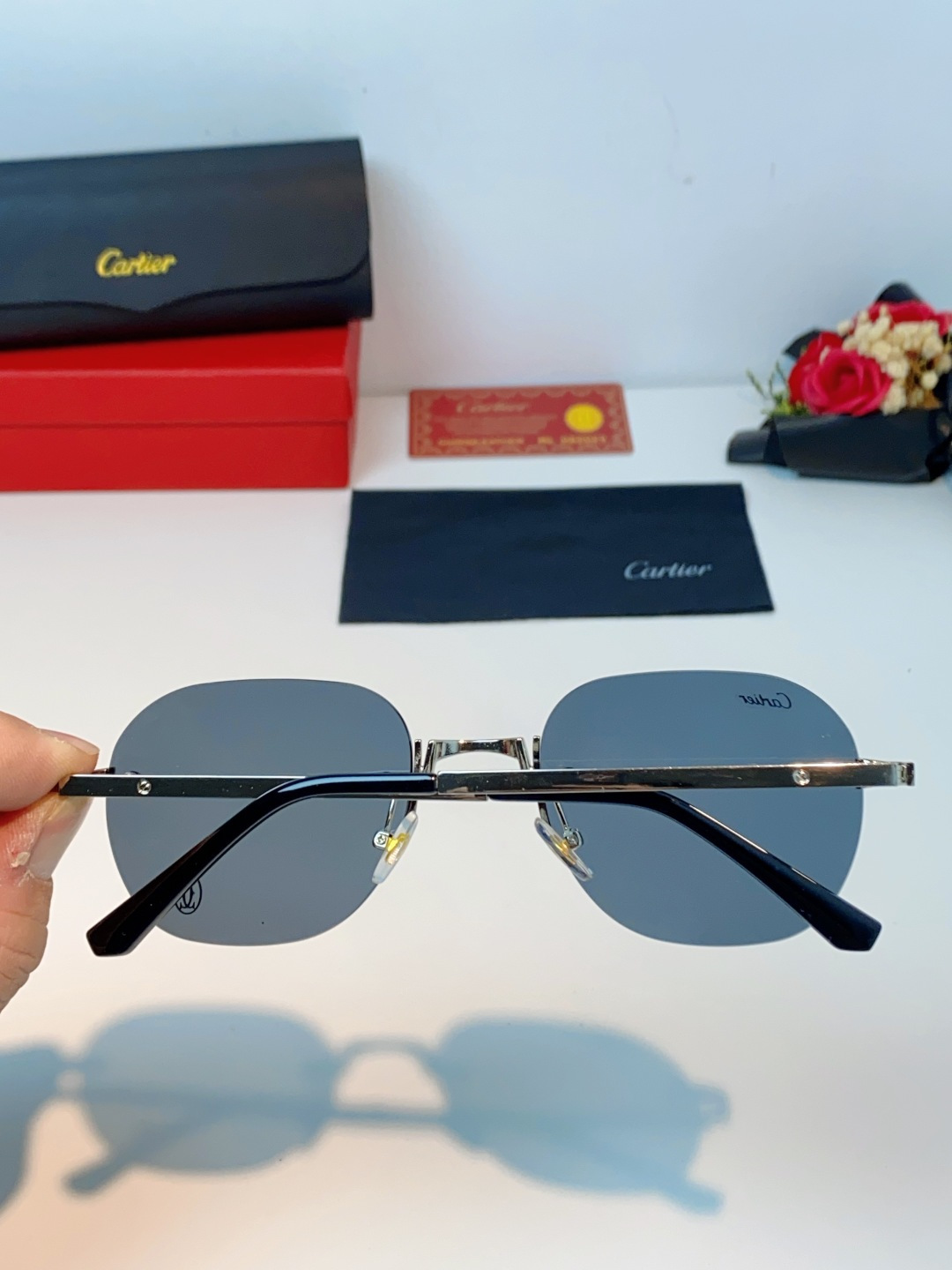 Cartier卡地亚 2026新款赛博朋克无框切边小方框太阳眼镜韩版女潮同款小脸显瘦墨镜