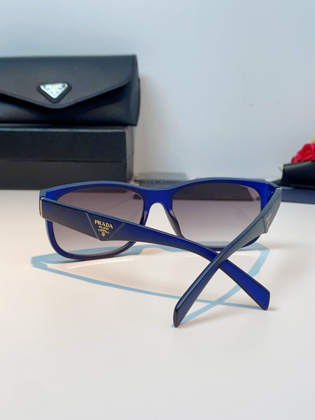 Prada普拉达 2026新春新款方框眼镜偏光太阳镜男女款户外开车专用