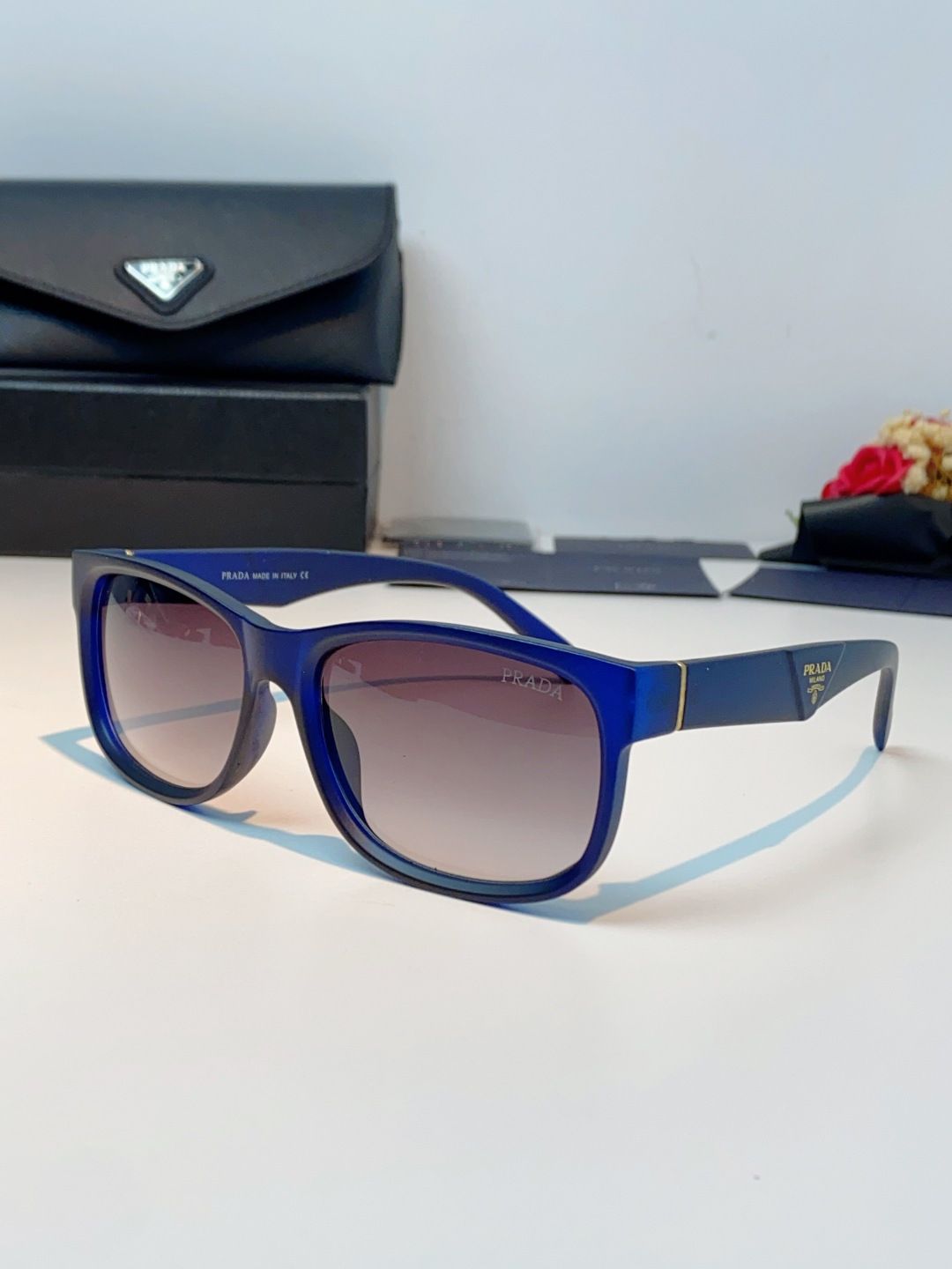 Prada普拉达 2026新春新款方框眼镜偏光太阳镜男女款户外开车专用