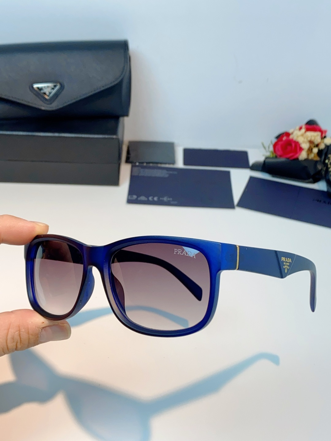 Prada普拉达 2026新春新款方框眼镜偏光太阳镜男女款户外开车专用