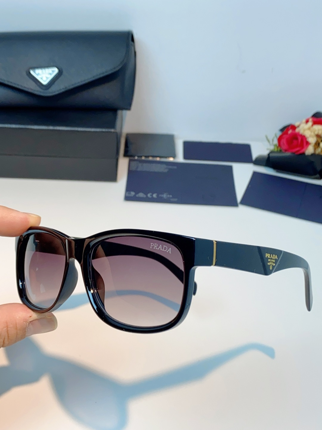 Prada普拉达 2026新春新款方框眼镜偏光太阳镜男女款户外开车专用