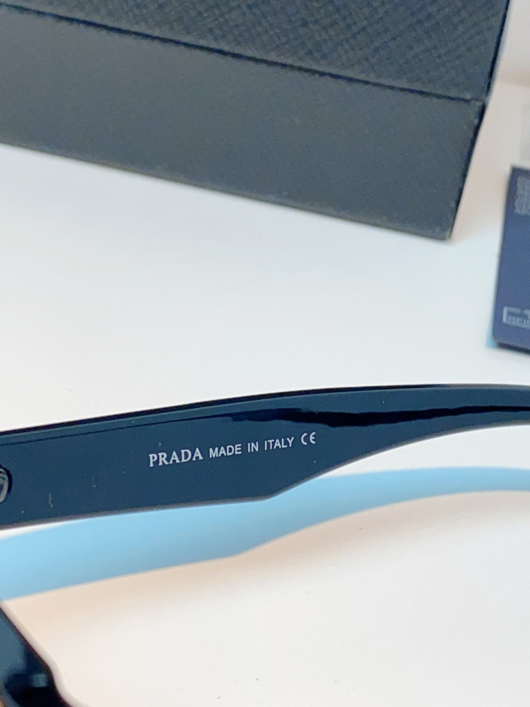 Prada普拉达 2026新春新款方框眼镜偏光太阳镜男女款户外开车专用