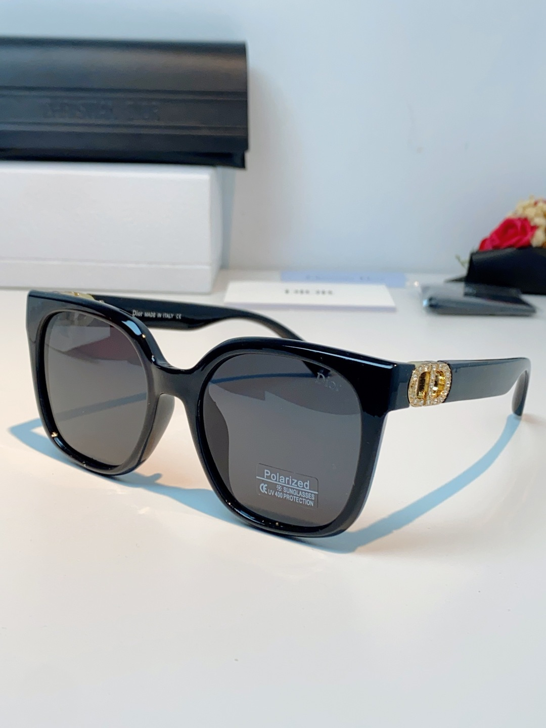Dior迪奥 2026新款镶钻猫眼墨镜女款高级感大框显瘦复古开车偏光太阳眼镜潮女