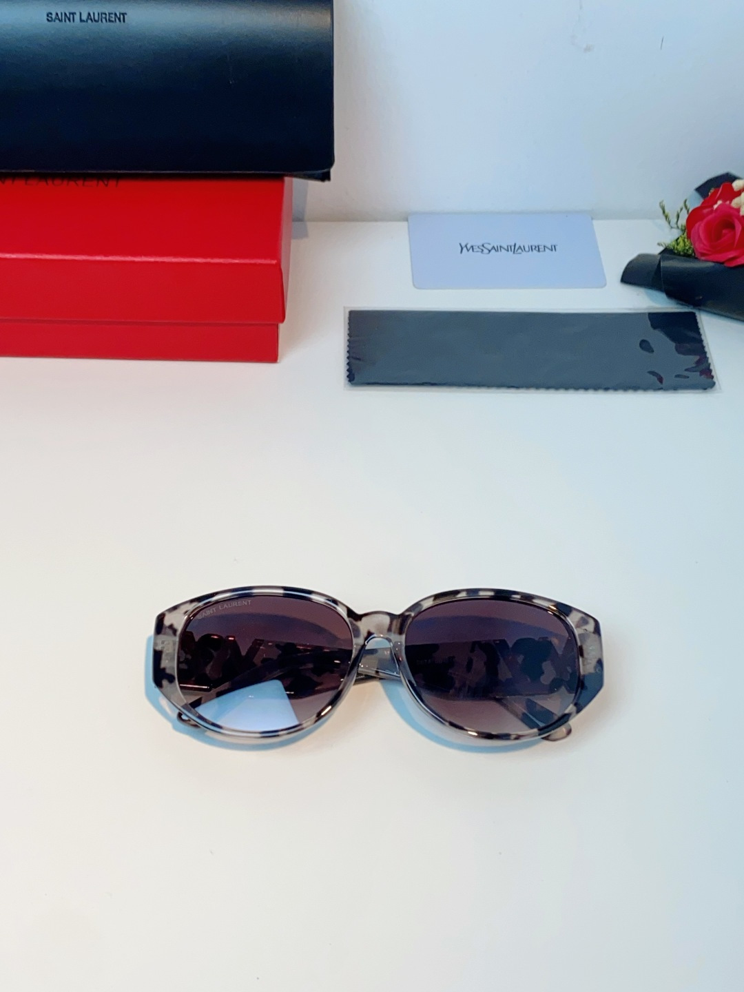 YSL圣罗兰Saint Laurent 2026新款网红同款重金属个性装饰复古时尚太阳镜新款潮流欧美户外