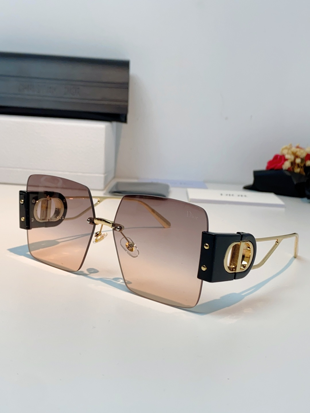 Dior迪奥 2026新款太阳镜女新款防晒港风大脸墨镜夏显脸小圆脸防紫外线无边框眼镜潮