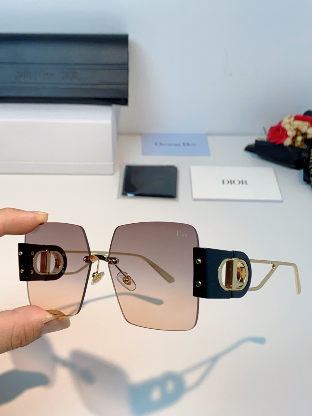 Dior迪奥 2026新款太阳镜女新款防晒港风大脸墨镜夏显脸小圆脸防紫外线无边框眼镜潮