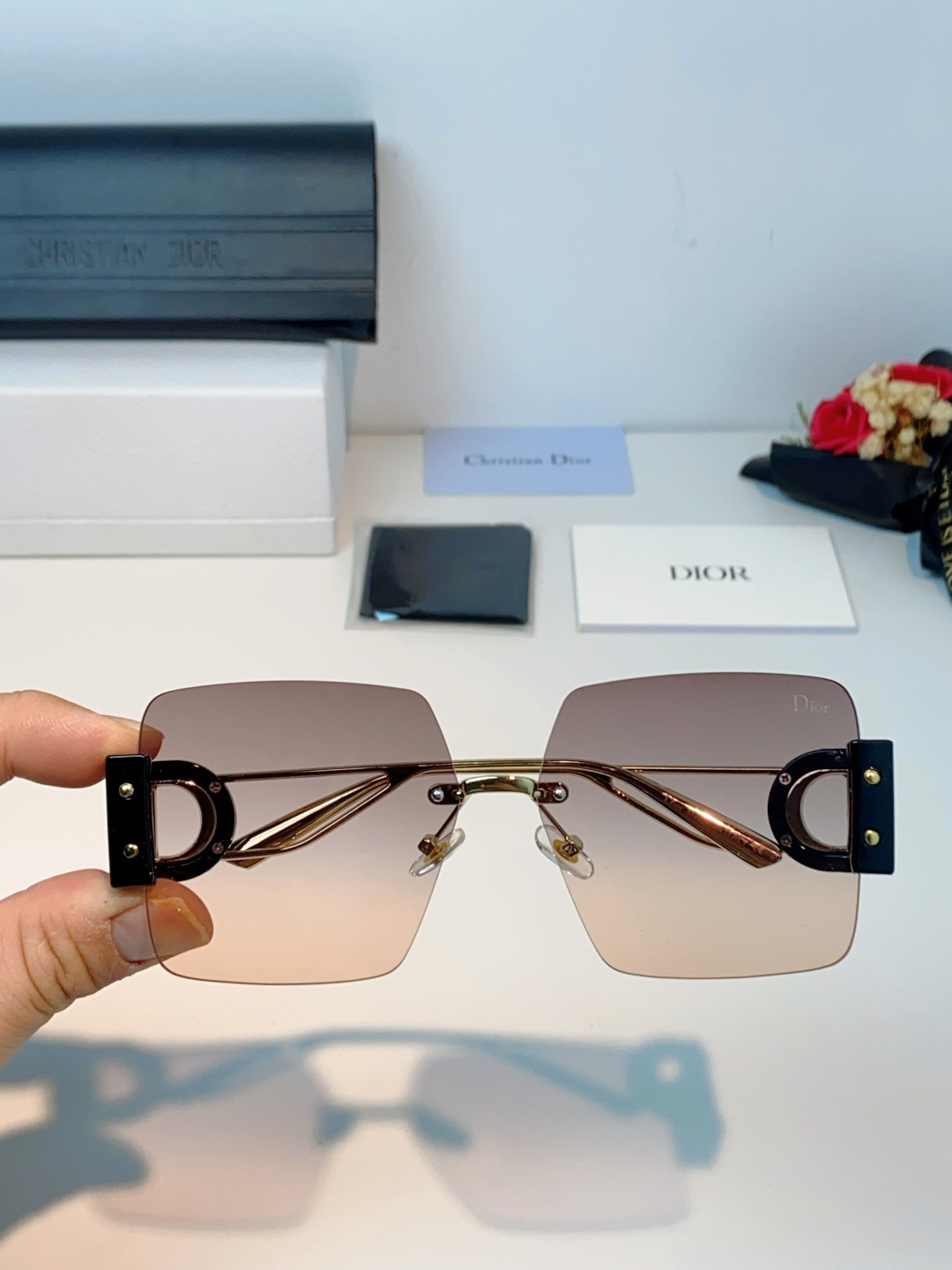 Dior迪奥 2026新款太阳镜女新款防晒港风大脸墨镜夏显脸小圆脸防紫外线无边框眼镜潮