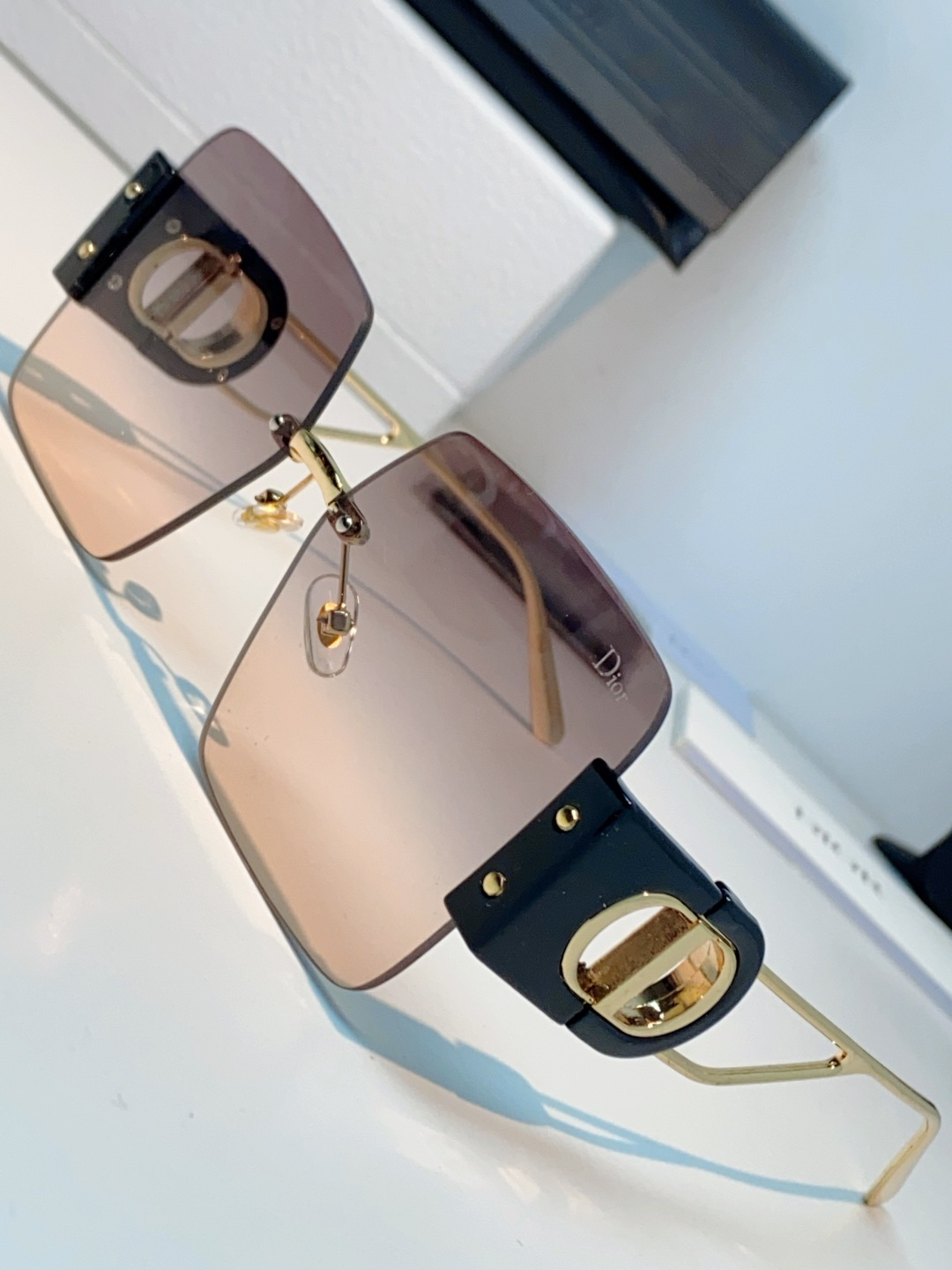 Dior迪奥 2026新款太阳镜女新款防晒港风大脸墨镜夏显脸小圆脸防紫外线无边框眼镜潮