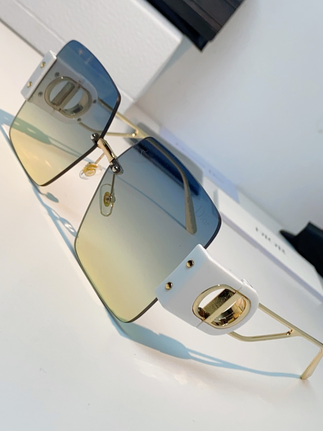 Dior迪奥 2026新款太阳镜女新款防晒港风大脸墨镜夏显脸小圆脸防紫外线无边框眼镜潮