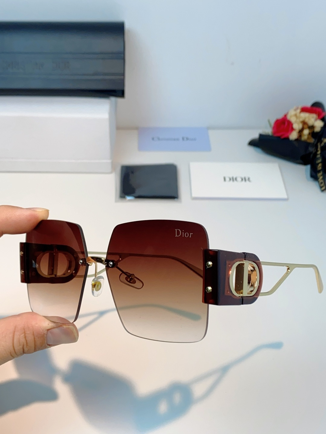 Dior迪奥 2026新款太阳镜女新款防晒港风大脸墨镜夏显脸小圆脸防紫外线无边框眼镜潮