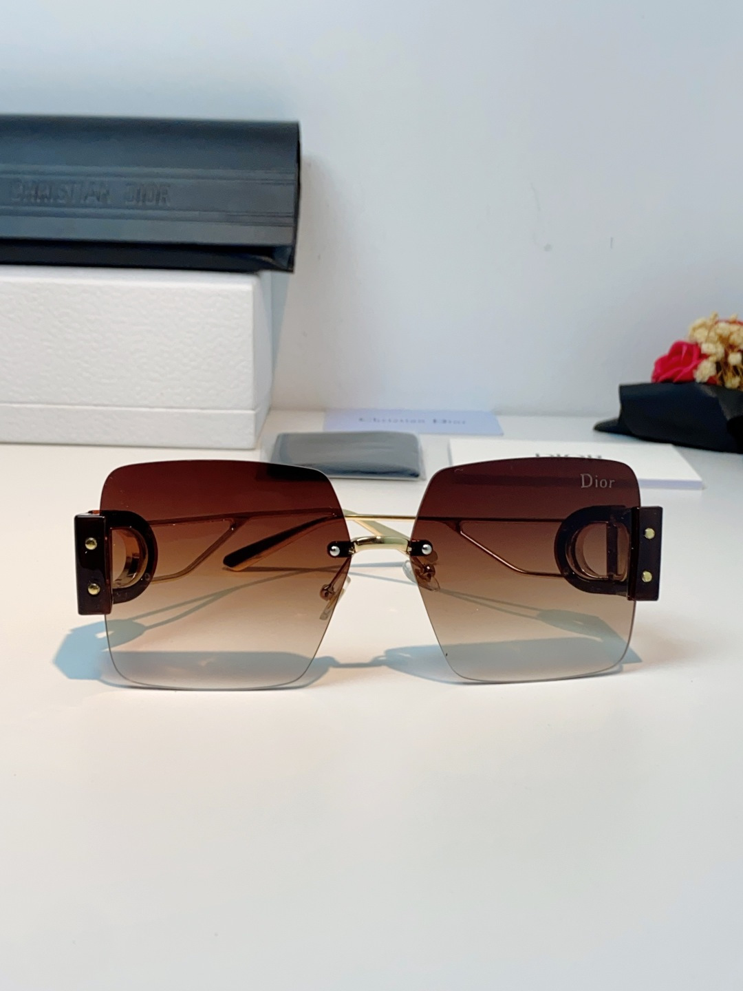 Dior迪奥 2026新款太阳镜女新款防晒港风大脸墨镜夏显脸小圆脸防紫外线无边框眼镜潮