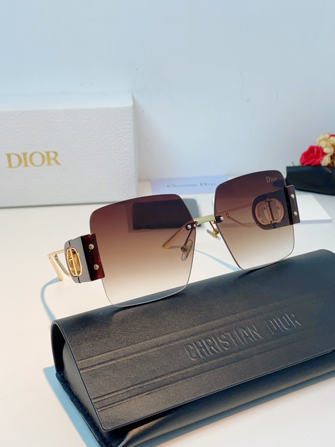 Dior迪奥 2026新款太阳镜女新款防晒港风大脸墨镜夏显脸小圆脸防紫外线无边框眼镜潮