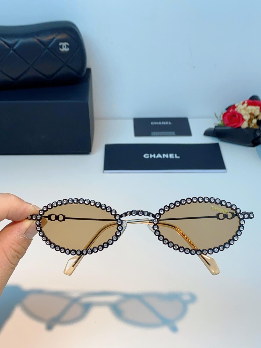Chanel香奈儿 2026新款欧美风镶钻素颜眼镜轻奢辣妹风配近视度数造型拍照防蓝光小椭圆框