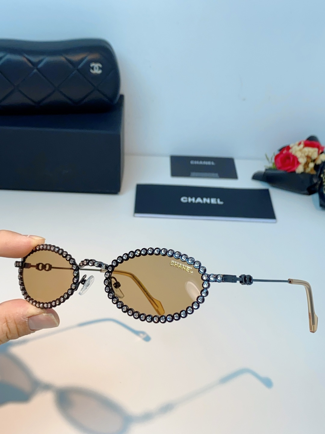 Chanel香奈儿 2026新款欧美风镶钻素颜眼镜轻奢辣妹风配近视度数造型拍照防蓝光小椭圆框