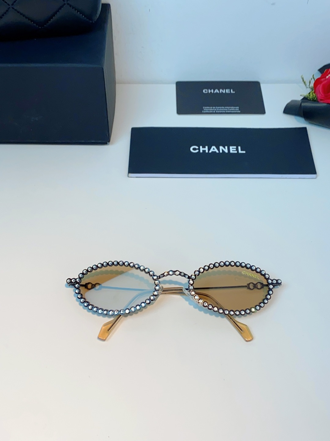 Chanel香奈儿 2026新款欧美风镶钻素颜眼镜轻奢辣妹风配近视度数造型拍照防蓝光小椭圆框