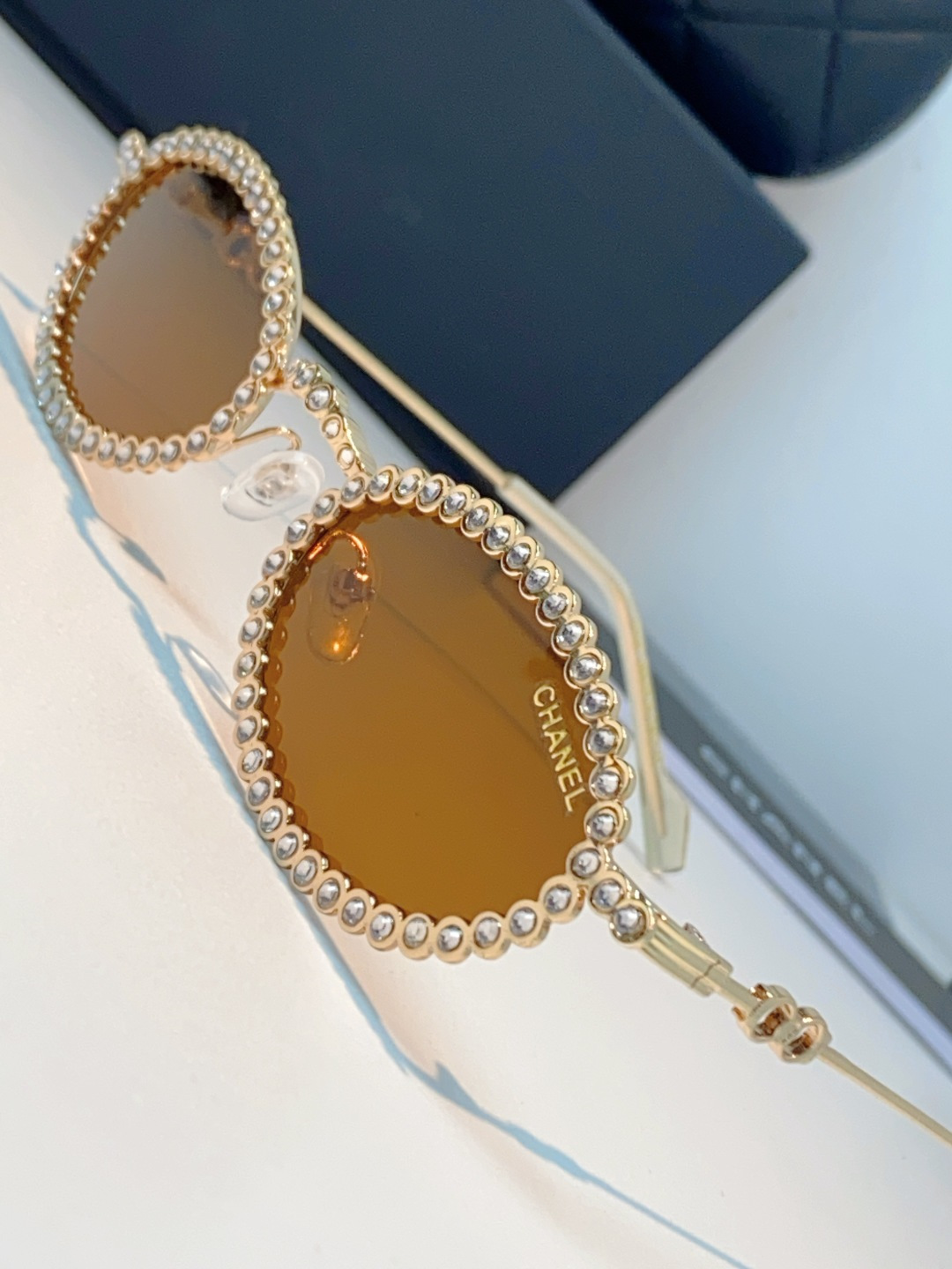 Chanel香奈儿 2026新款欧美风镶钻素颜眼镜轻奢辣妹风配近视度数造型拍照防蓝光小椭圆框