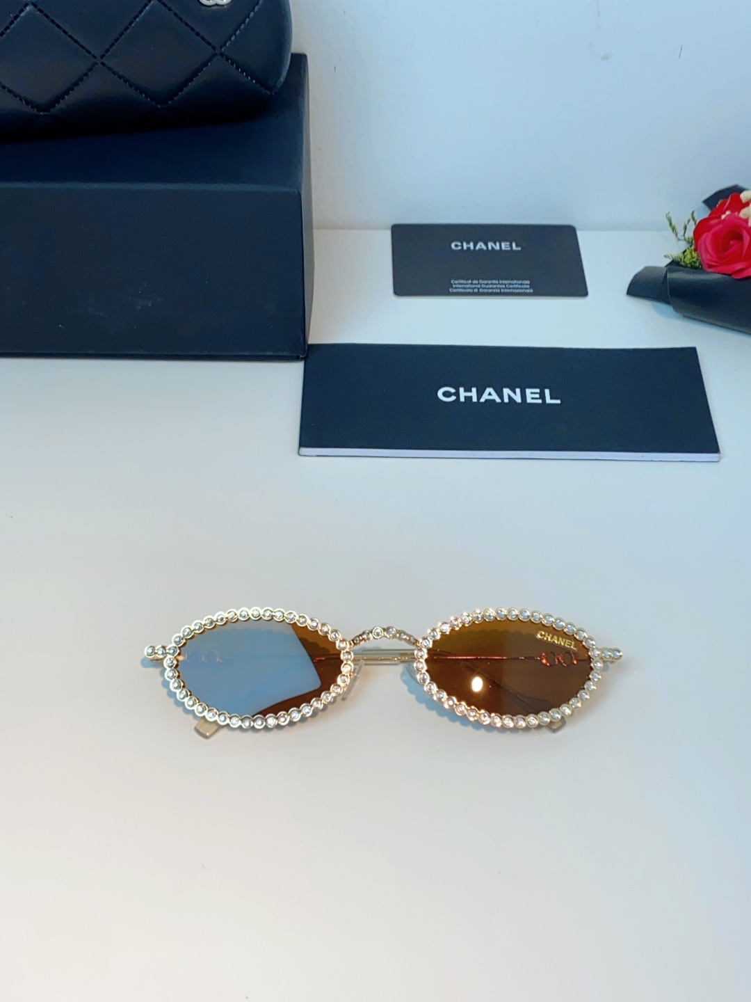 Chanel香奈儿 2026新款欧美风镶钻素颜眼镜轻奢辣妹风配近视度数造型拍照防蓝光小椭圆框